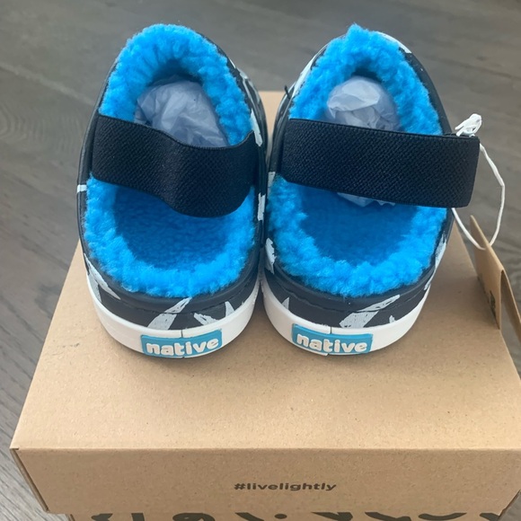 Native Jefferson Cozy Glow Slip-On Shoes - Size C7/EU 23 - Black/Blue - NWB - Picture 10 of 12